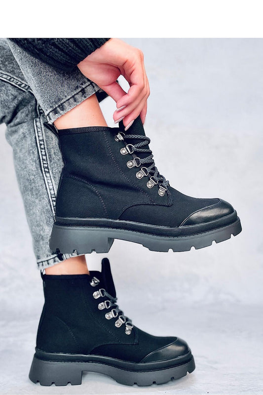 Chic Women's Trekking Sneakers from Inello, designed with a unique cut and fashionable high sole, ideal for trendy outdoor adventures.