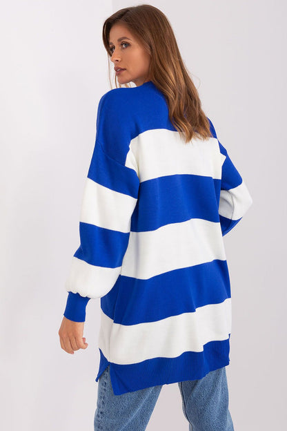 Factory Price chic striped sweater showcasing its comfortable round neckline and long sleeves, perfect for cold weather.