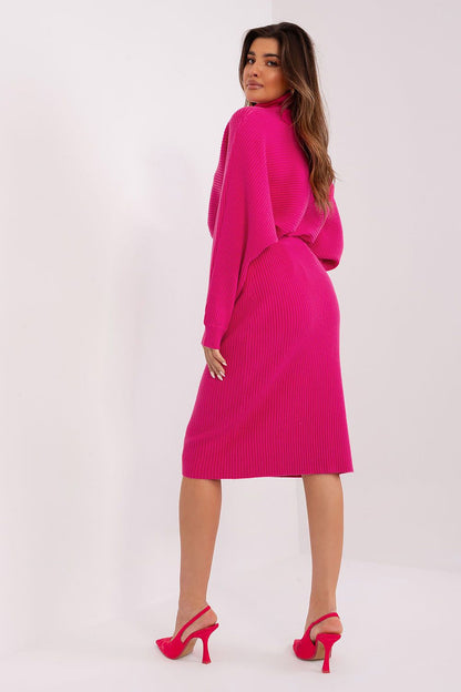 Close-up of the textured ribbed fabric of the Elegant Midi Skirt by AT, highlighting its quality and versatility for everyday wear.