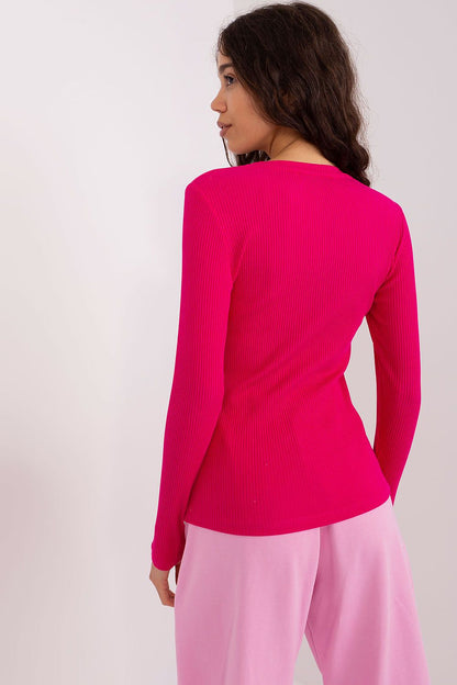 Elegant Striped Cotton Blouse with Fitted Cut and Long Sleeves - Stylish Everyday Wear showcasing a sophisticated design perfect for casual outings.