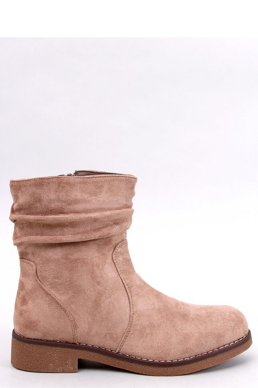 Elegant Women's Eco-Suede Boots by Inello featuring a luxurious soft fur lining, stylish zipper closure, and a chic 3 cm heel height, perfect for sophisticated winter fashion.