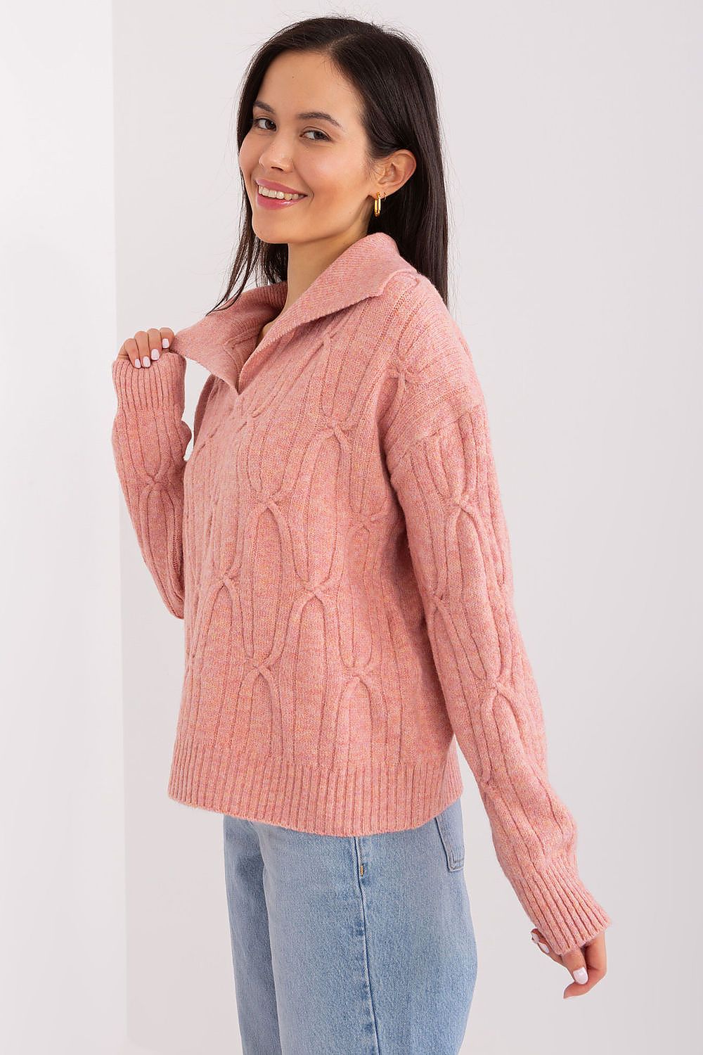Detailing of the collar and subtle pattern on the women's long sleeve sweater by AT, combining elegance with everyday wearability.