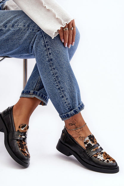 Chic natural leather half-shoes for women featuring a 3.5 cm heel, perfectly blending style and comfort, from the luxury brand Step in Style.