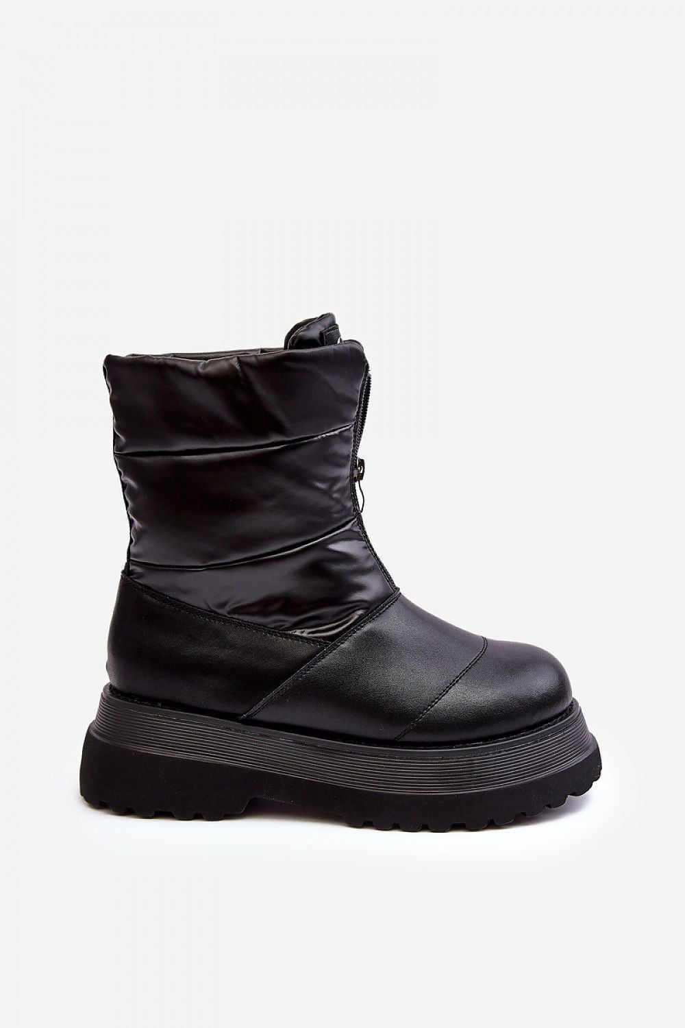 Elegant snow boots by Step in style, crafted from eco leather and textile with a solid rubber sole, combining warmth and sophistication for cold weather.