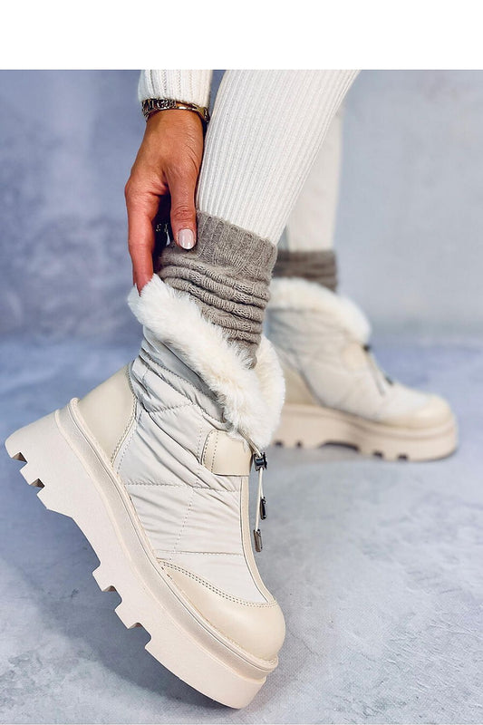 Stylish Inello Women's Platform Snow Boots showcasing warm fur and eco-friendly materials, ideal for comfort and fashion this winter.