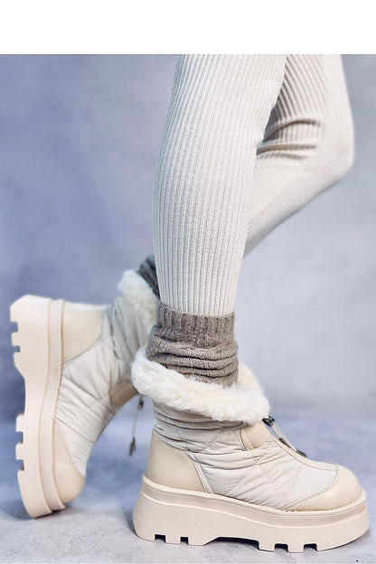 Chic Inello Women's Platform Snow Boots crafted with soft fur lining and sustainable ecological leather, combining luxury and warmth.