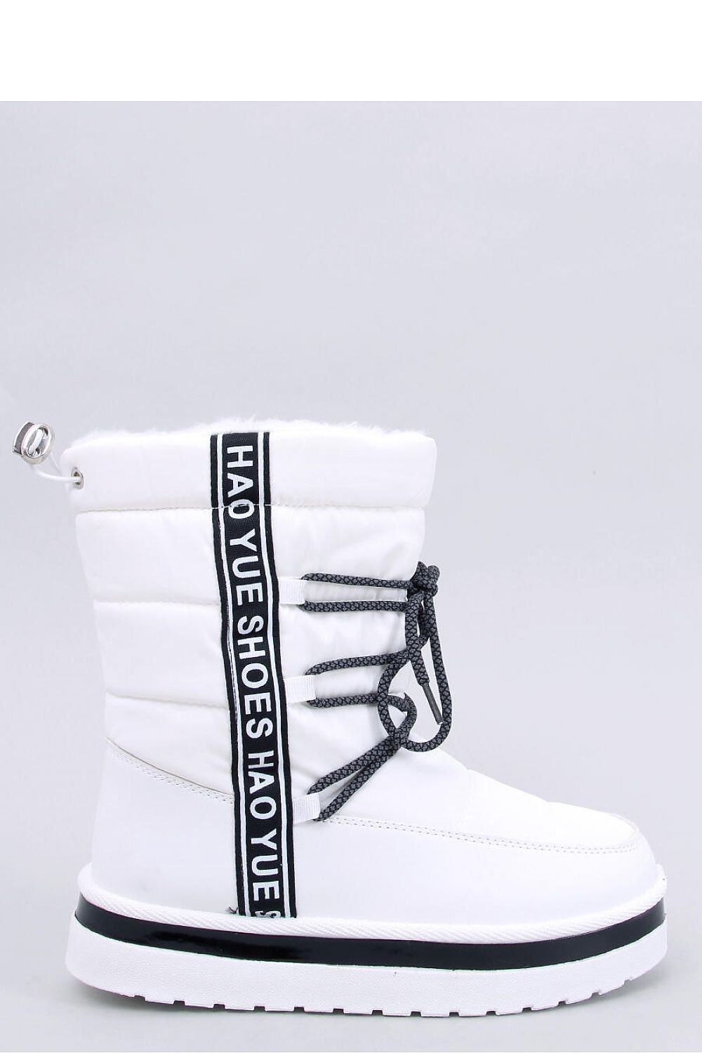 Luxurious Inello women's snow boots featuring insulated thick fur and ecological leather, ideal for winter weather.