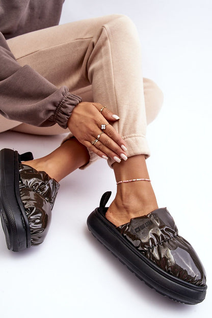 Fashionable Big Star women's slip-on slippers with fuzz lining and a robust sole, perfect for winter lounging.