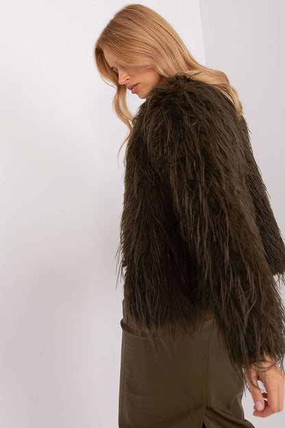 AT's sophisticated jacket with stylish fur detailing, designed for comfort and elegance in cooler seasons.