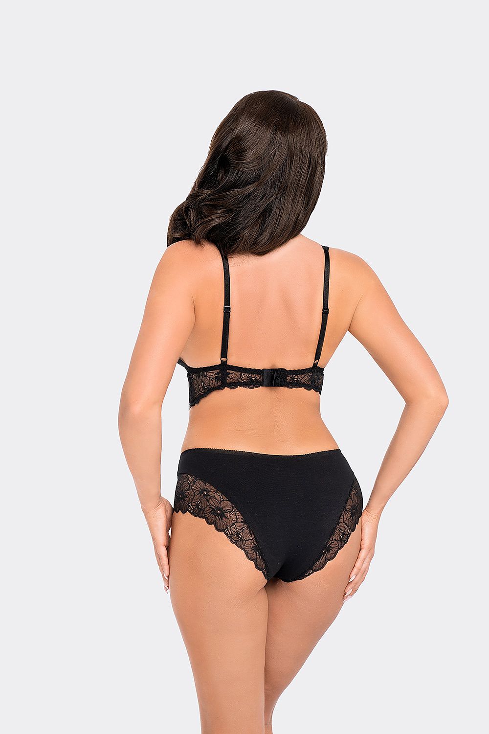 Classically designed Babell BBL 194 midi panties adorned with delicate lace, ideal under any outfit.