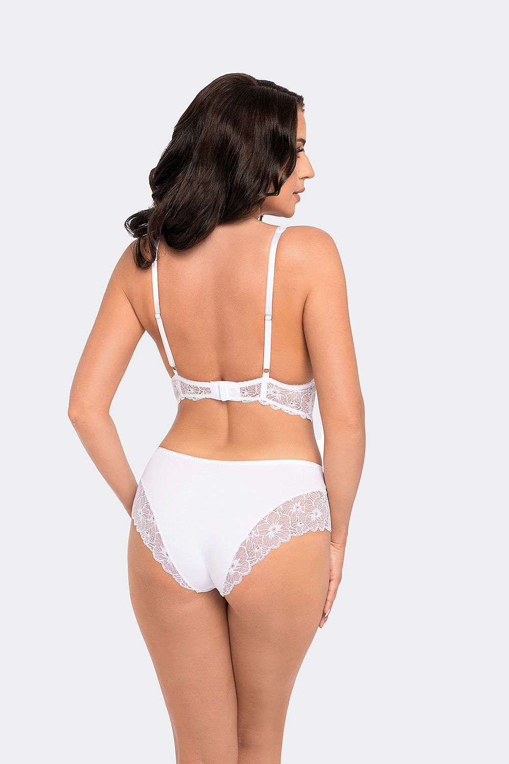 Close-up of Babell Classic BBL 194 Midi Cotton Panties showcasing exquisite lace detail for a touch of sophistication.