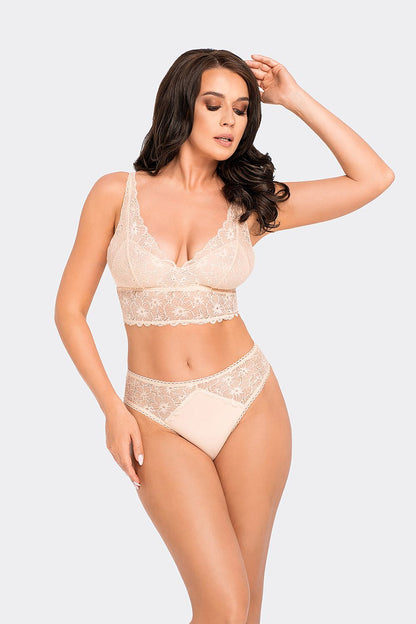 Babell BBL 191 high waisted cotton panties elegantly displayed, combining softness and sophisticated lace accents for everyday elegance.