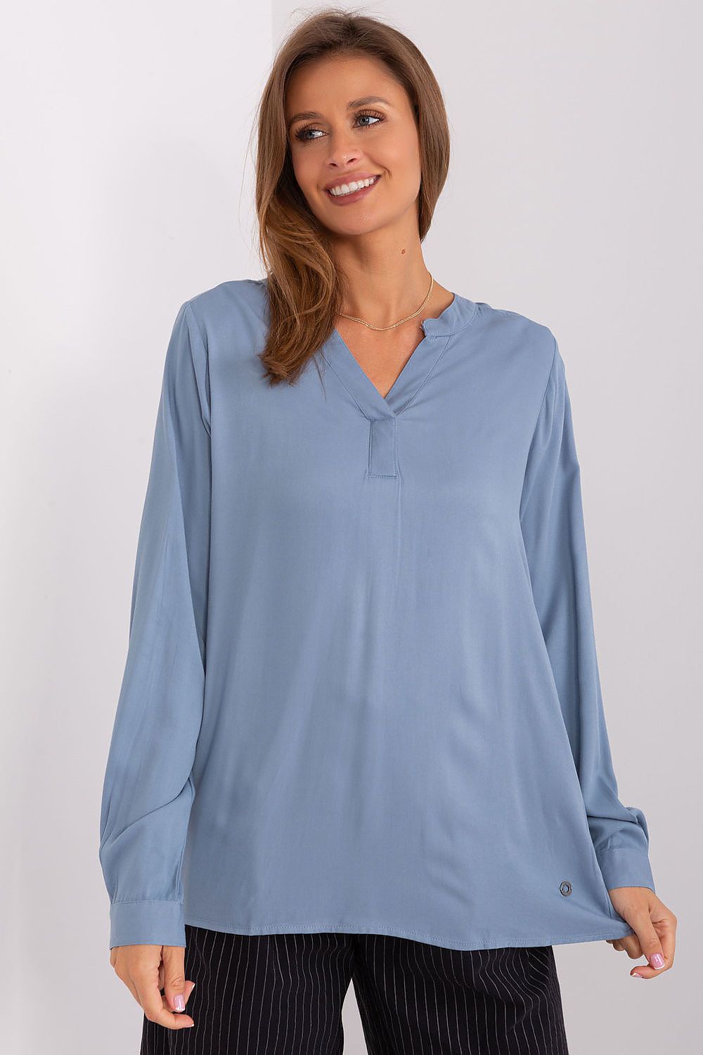 Versatile Sublevel viscose blouse, embodying casual chic with a soft silhouette, suitable for both work and social gatherings.