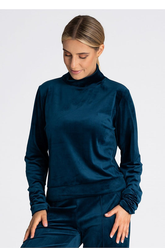 Luxurious women's velour turtleneck sweatshirt by Figl, showcasing its elegant long sleeve design in a rich fabric.
