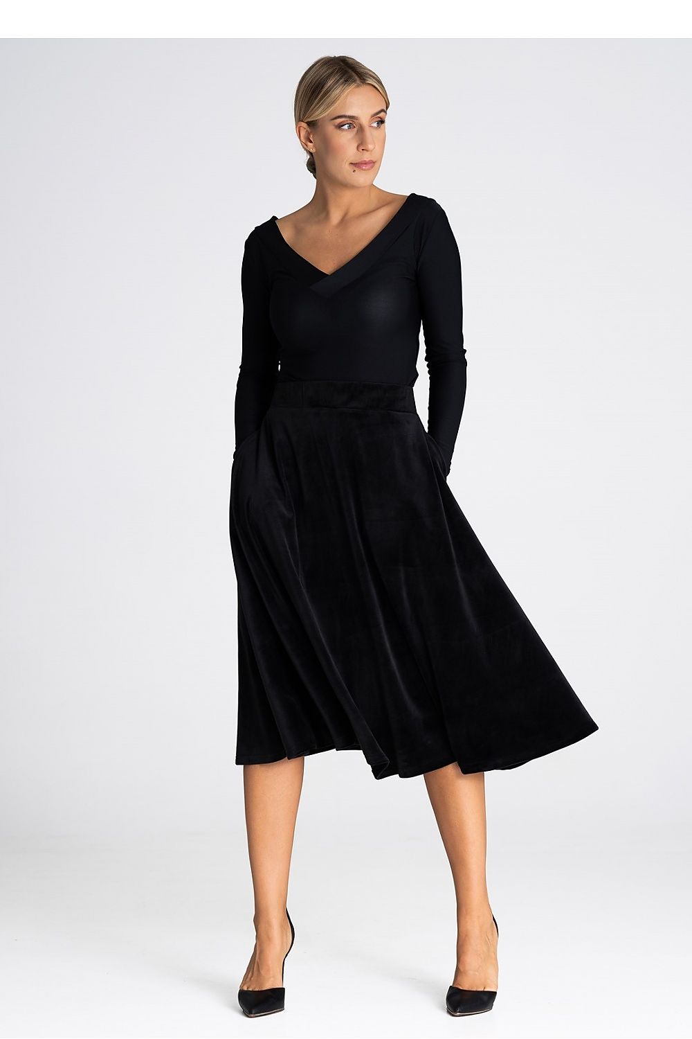 Premium Figl flared midi skirt showcasing luxury fabric composition, tailored for a flattering silhouette with a comfortable elastic waistband.