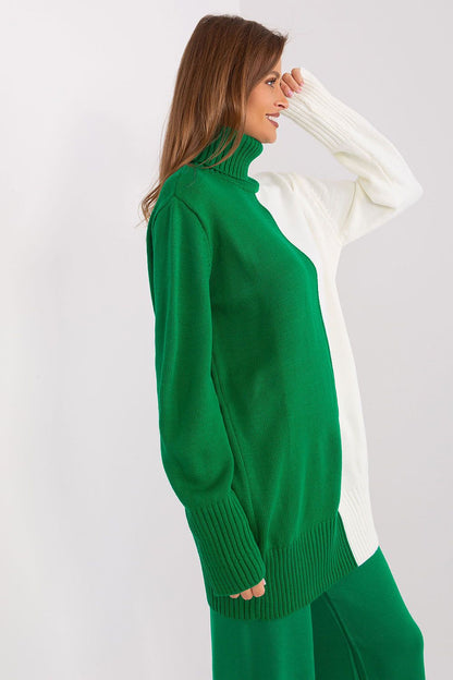 Comfortable and chic mid-thigh two-tone turtleneck sweater by Badu, ideal for casual outings and sophisticated gatherings.