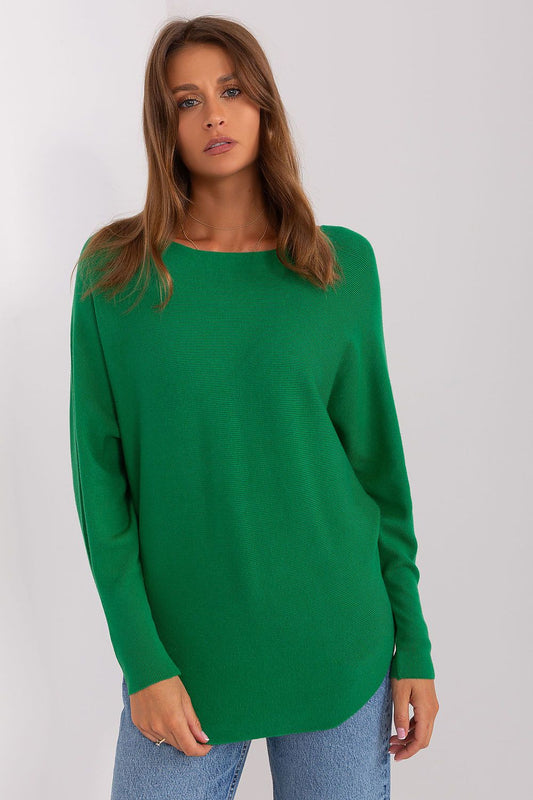 Luxurious women's batwing sweater in soft viscose by Factory Price, featuring a casual round neck and long sleeves, perfect for stylish everyday wear.