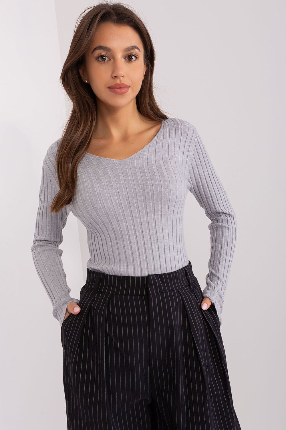 Elegant ribbed women's sweater by Factory Price featuring a sophisticated V neckline and long sleeves, crafted from a comfortable viscose blend.