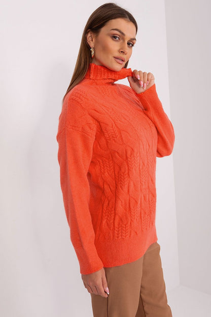 AT elegant turtleneck sweater, featuring a stylish variegated weave design, perfect for adding a touch of elegance to your outfit.