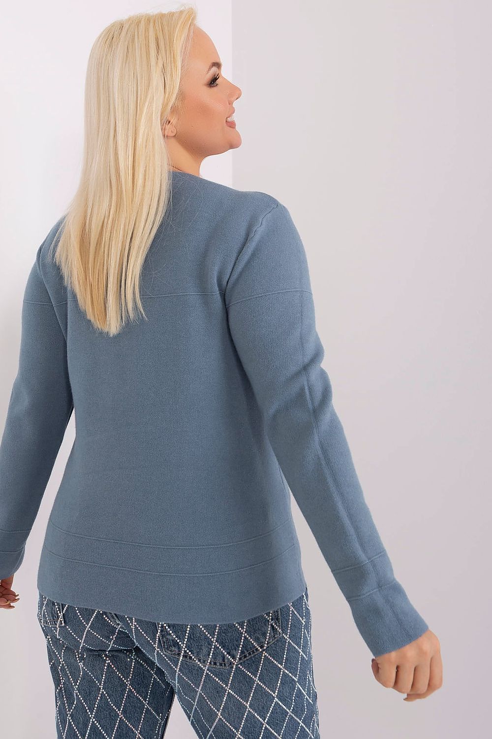 Chic long sleeve women's sweater by Factory Price, showcasing a classic design, suitable for colder days.