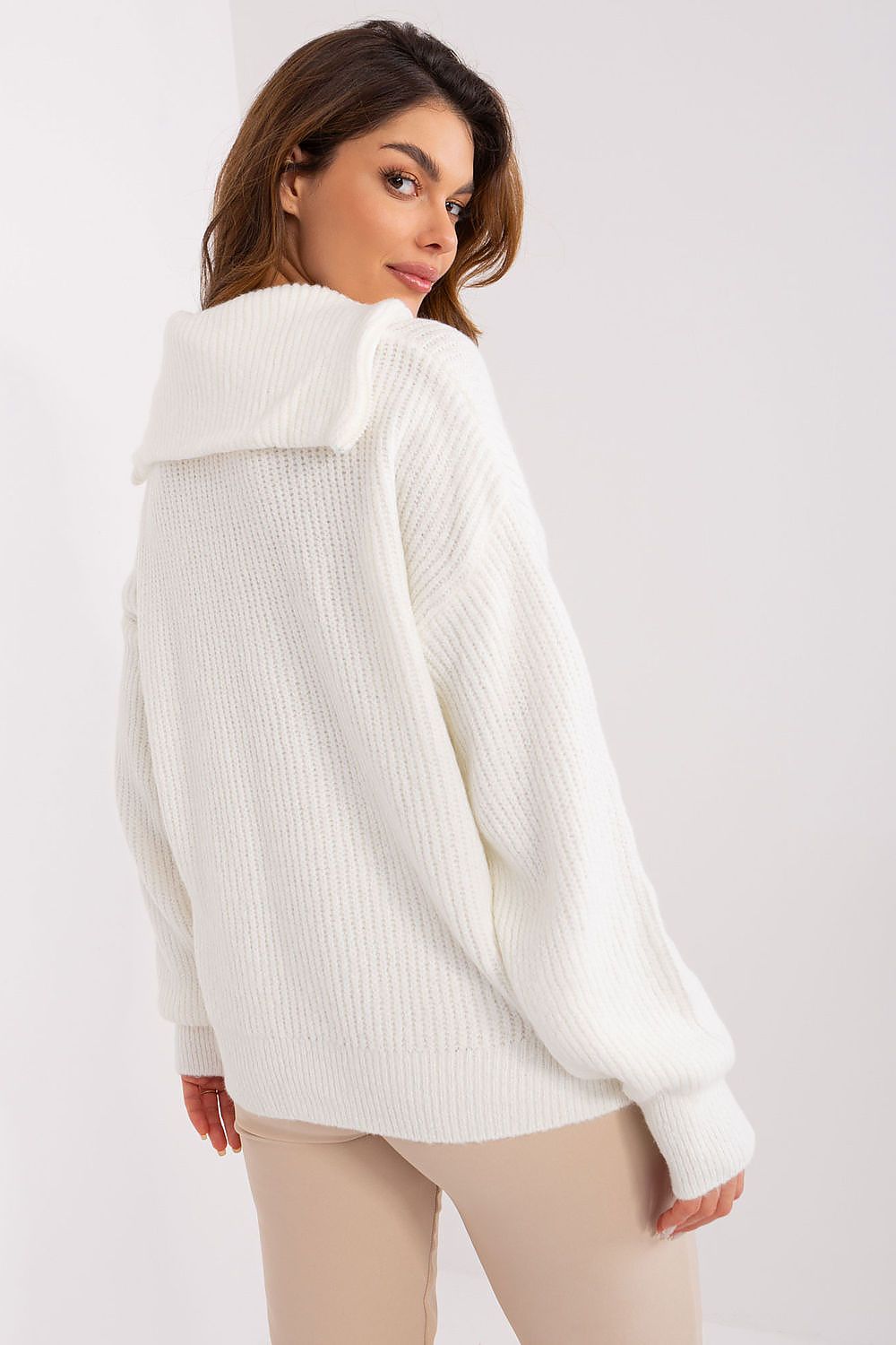 Luxurious Badu turtleneck sweater in soft acrylic blend, ideal for chic everyday wear.