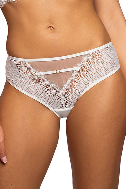 Elegant lace and mesh women's panties from Mat, featuring a classic full back design and a comfortable cotton gusset.