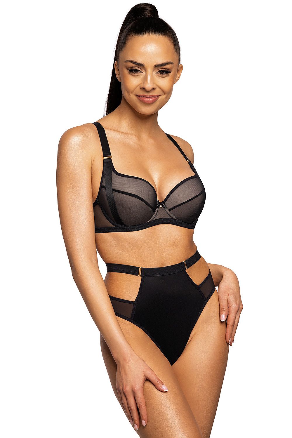 Stylish black mesh back of the Mat push-up bra design, showcasing adjustable straps and elegant gold accents, ideal for an alluring silhouette.