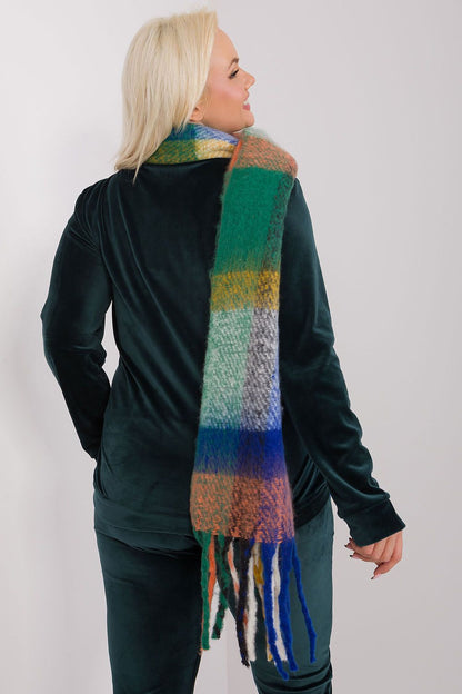 Luxurious and vibrant 190 cm plaid scarf with tassels from AT, ideal for adding warmth and flair to winter outfits.