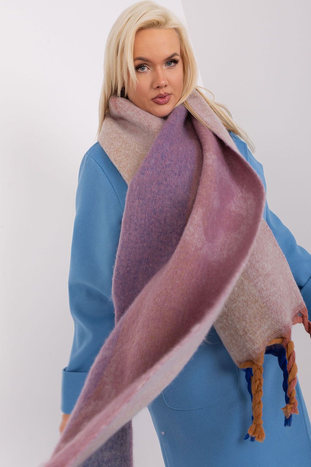 Sophisticated layering with the AT polyester scarf, designed for ultimate comfort and style in the colder months.