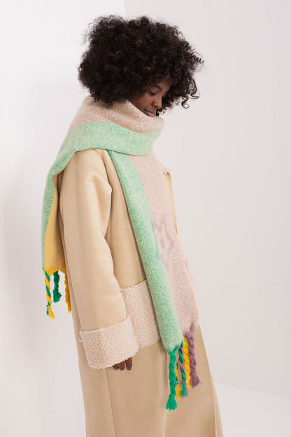 Fashionable autumn-winter accessory, 206 cm striped polyester scarf with tassels from AT, adding warmth and style.