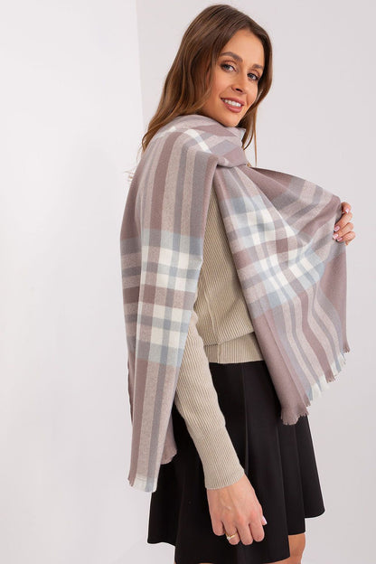 Elegant 190 cm multicoloured plaid scarf from AT, ideal for adding warmth and character to winter outfits.