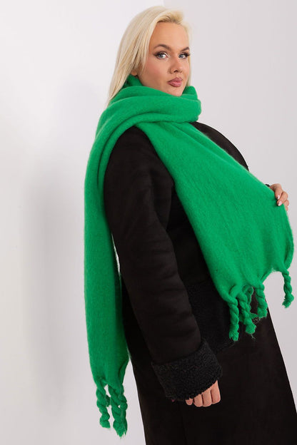 Chic long scarf by AT, 210 cm in length, designed for versatile styling in fall and winter outfits.