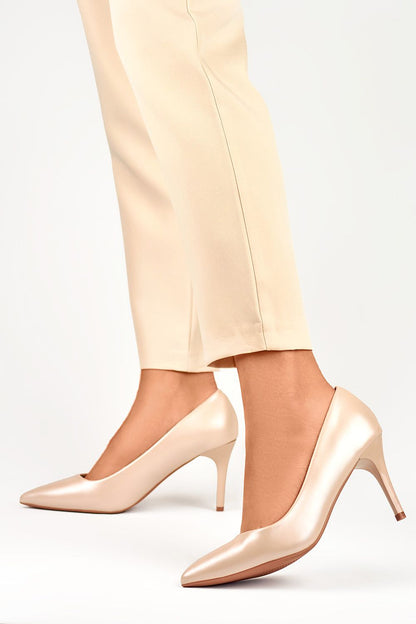 Elegant classic stiletto heels by PRIMO featuring an 8cm medium height heel and natural leather insole, ideal for stylish outings.