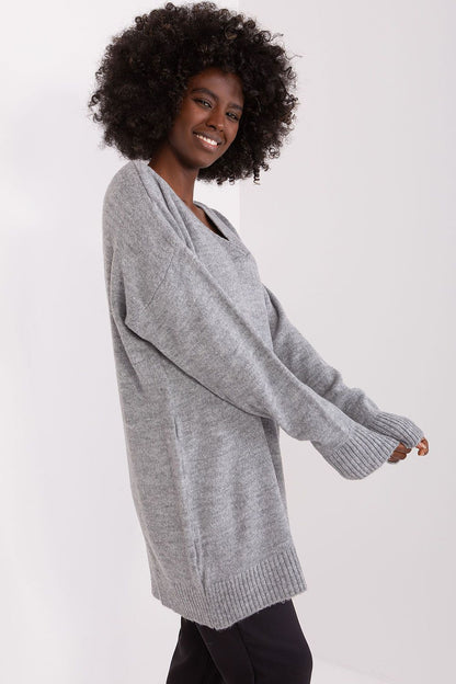 Stylish Badu classic jumper in high-quality acrylic blend, perfect for formal and casual occasions with a minimalist aesthetic.