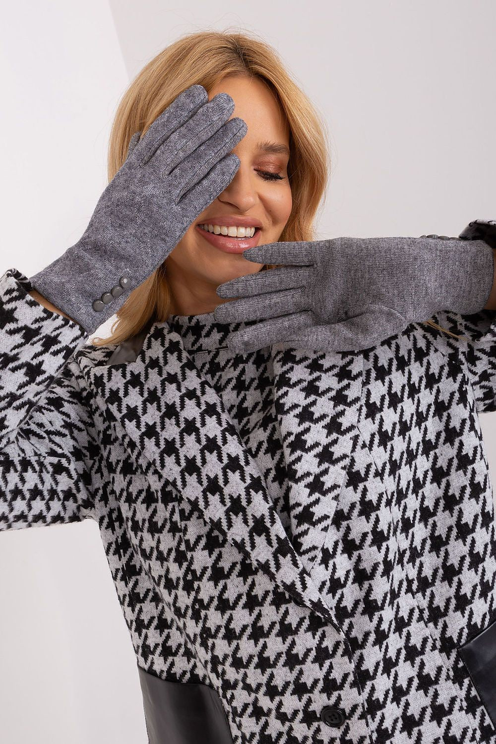 Luxurious women's gloves by AT, designed with high-quality cotton and spandex, ideal for touchscreen devices with a floral detail.