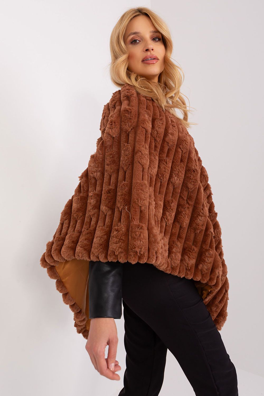 Luxurious casual poncho by AT, showcasing high-quality 100% polyester fabric with a varied texture, perfect for elegant everyday outfits.