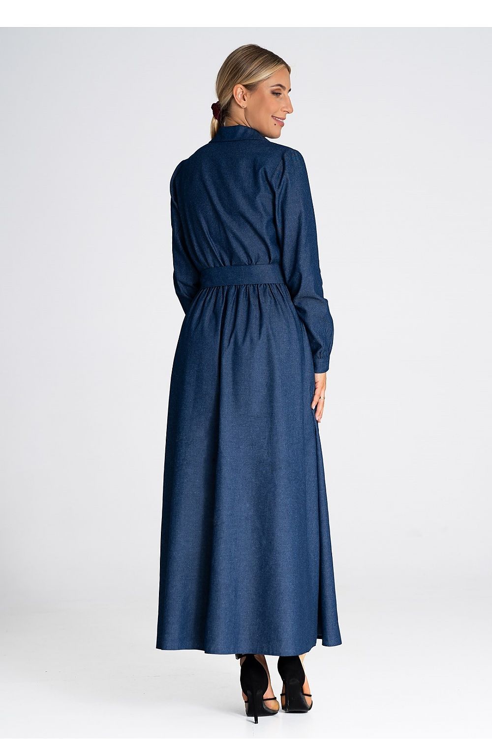 Sophisticated Classic Figl Denim Day Dress showcasing a modern shirt-like cut ideal for chic daytime elegance.