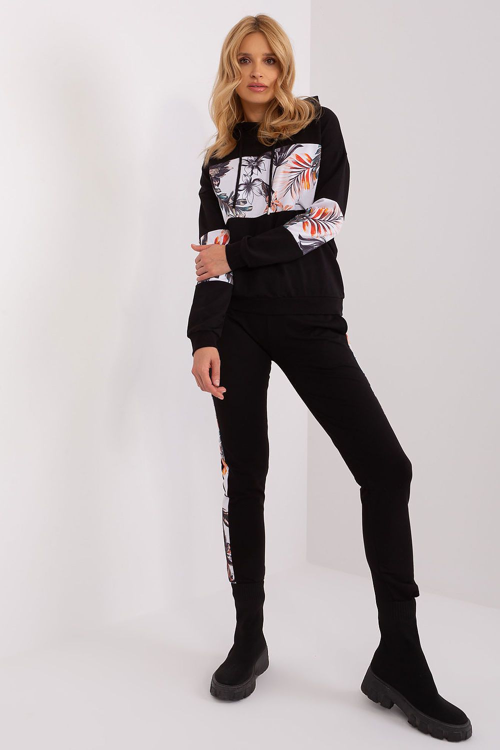 Close-up view of the floral details on the cotton tracksuit set for women by Relevance, showcasing premium craftsmanship and a sophisticated design.