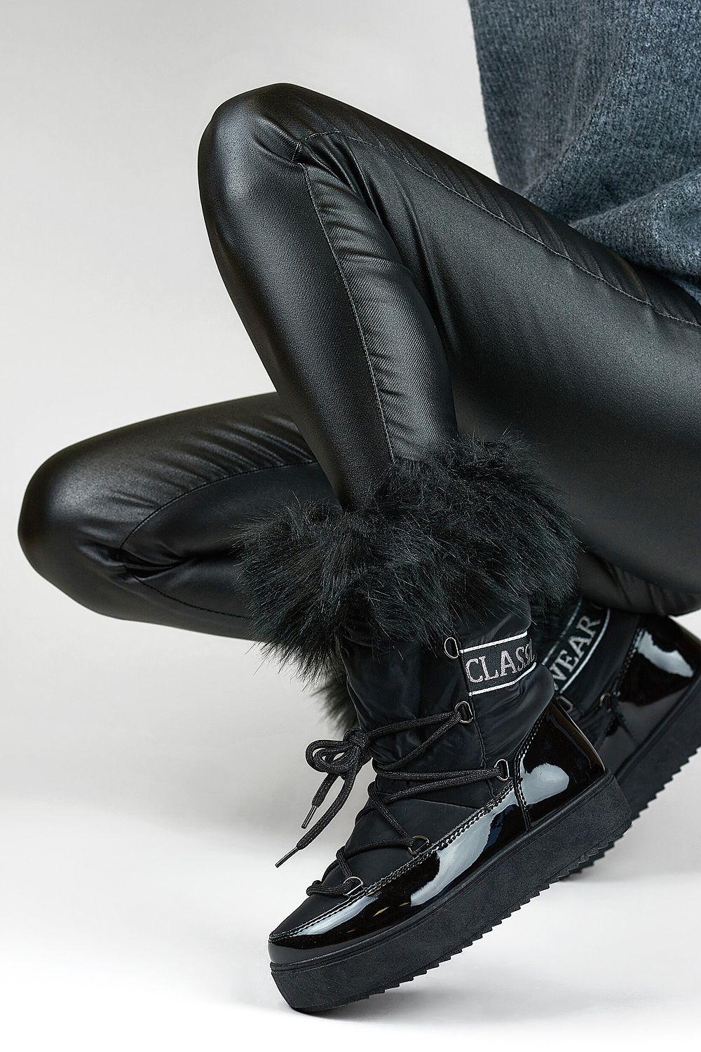 Stylish platform sole of PRIMO Women's Snow Boots, combining luxury and warmth for the ultimate winter footwear experience.