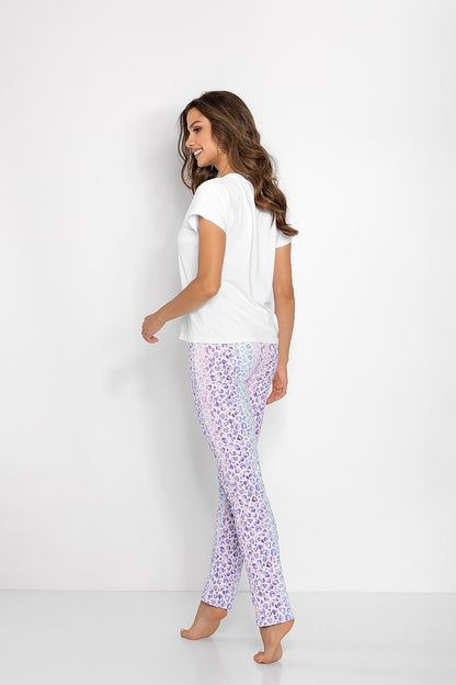 Luxury women's pyjamas set by Momenti Per Me featuring a heart neckline blouse and printed pants, designed for ultimate comfort in sleepwear.
