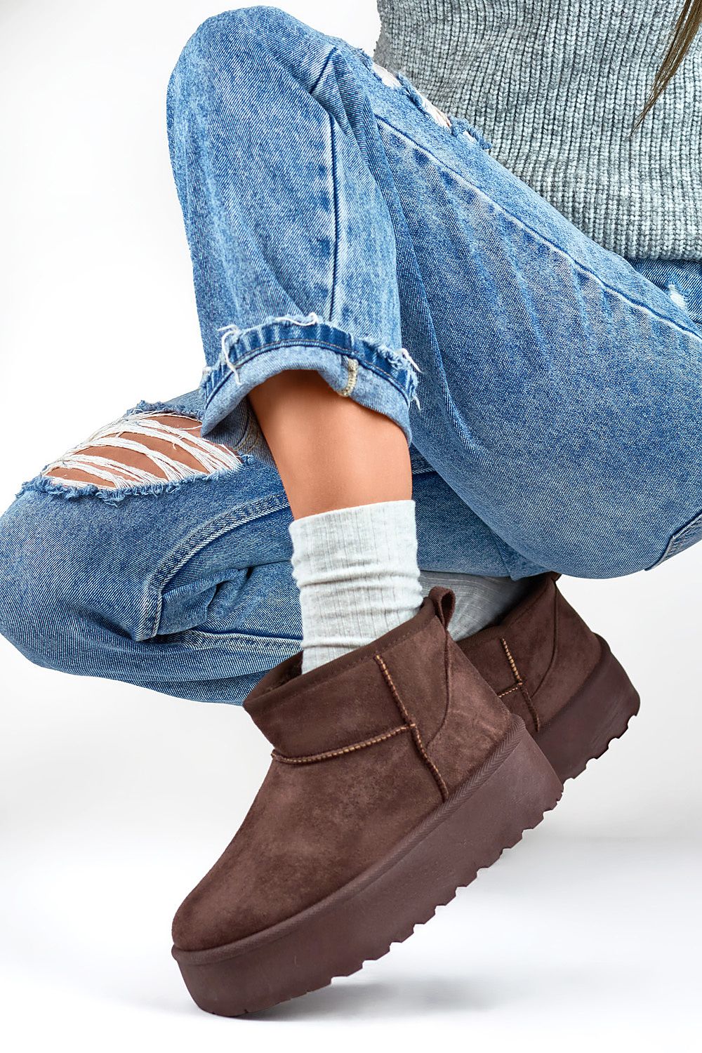 Luxurious women's snow boots by PRIMO featuring eco leather and fur insulation, perfect for cold winter days.