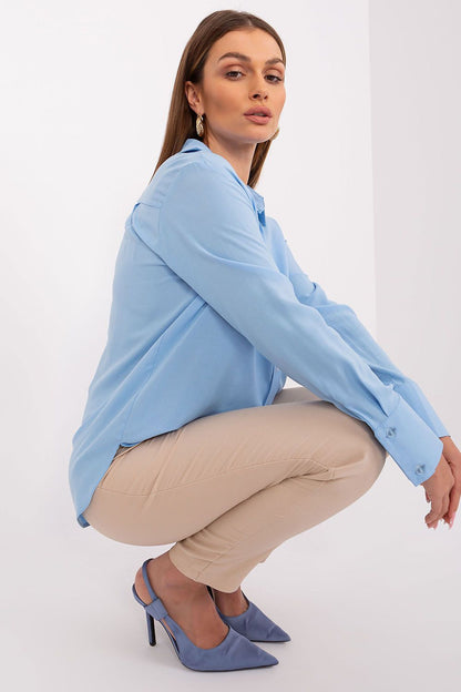 Luxurious women's long sleeve buttoned shirt with collar, crafted from 100% viscose by Lakerta, perfect for an elegant outfit.