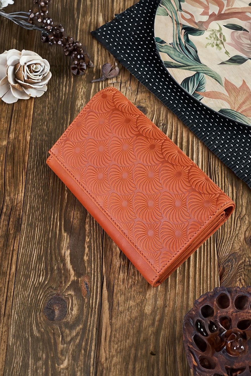 Elegant Galanter IN57 women's leather wallet in natural leather with additional storage options, including zippered back compartments, perfect for organising essentials.