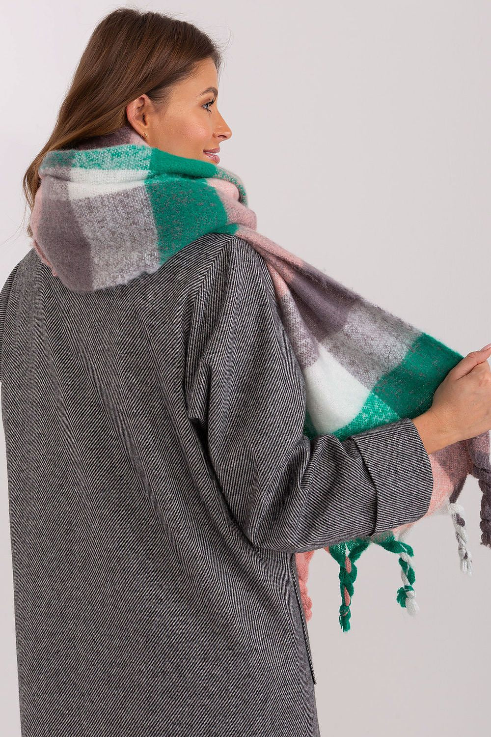 Graceful polyester long scarf in a colourful plaid pattern with tassels by AT, a must-have accessory for luxurious winter styling.