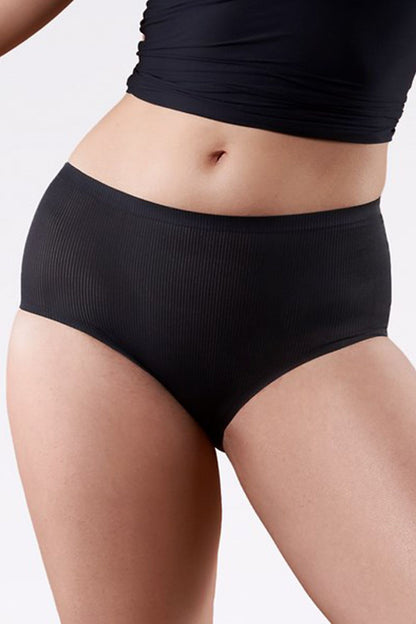 Julimex Avia Maxi High-Waisted Panties in soft knit fabric, featuring a cotton hygienic insert, epitomising luxurious comfort and breathability.