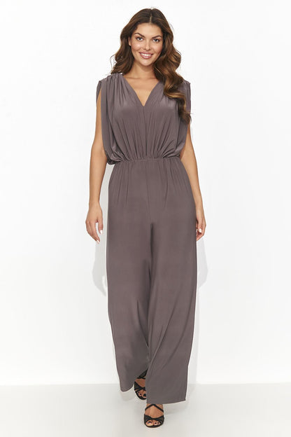 Elegant women's jumpsuit by Numinou featuring a stylish heart neckline and wide legs, perfect for timeless comfort in various colours.