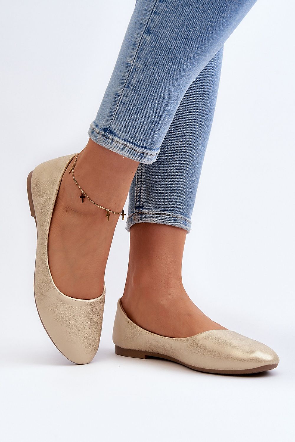 Stylish slip-on ballet flats made from eco leather with a low heel, designed for comfort and elegance by Step in Style.