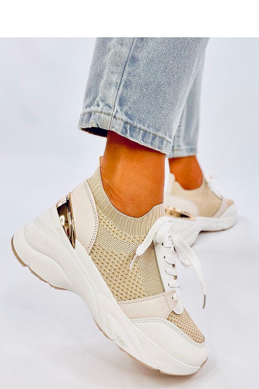 Close-up of Inello Women's 6.5 cm High Wedge Heel Sneakers, featuring premium materials and a luxurious aesthetic ideal for fashion-forward women.