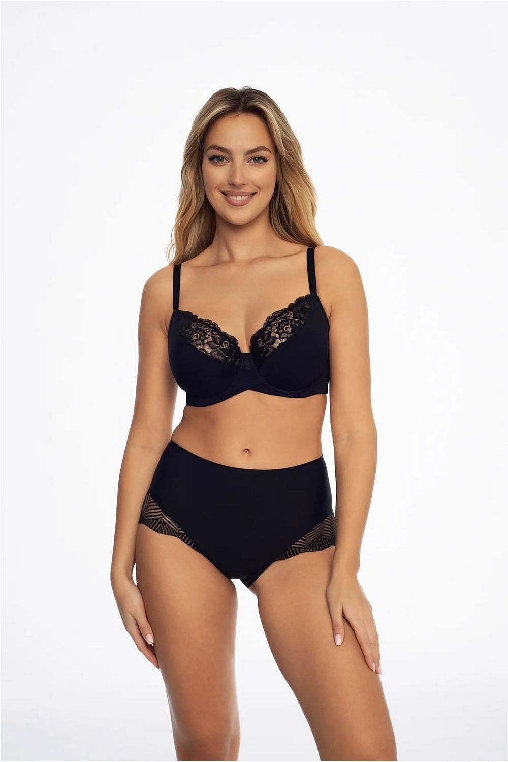 Chic model presenting Henderson's Passy Classic Cut Black Midi-Bikini Briefs from the 2 Pack, featuring modern design with lace embellishment, ideal for sophisticated lingerie collection.