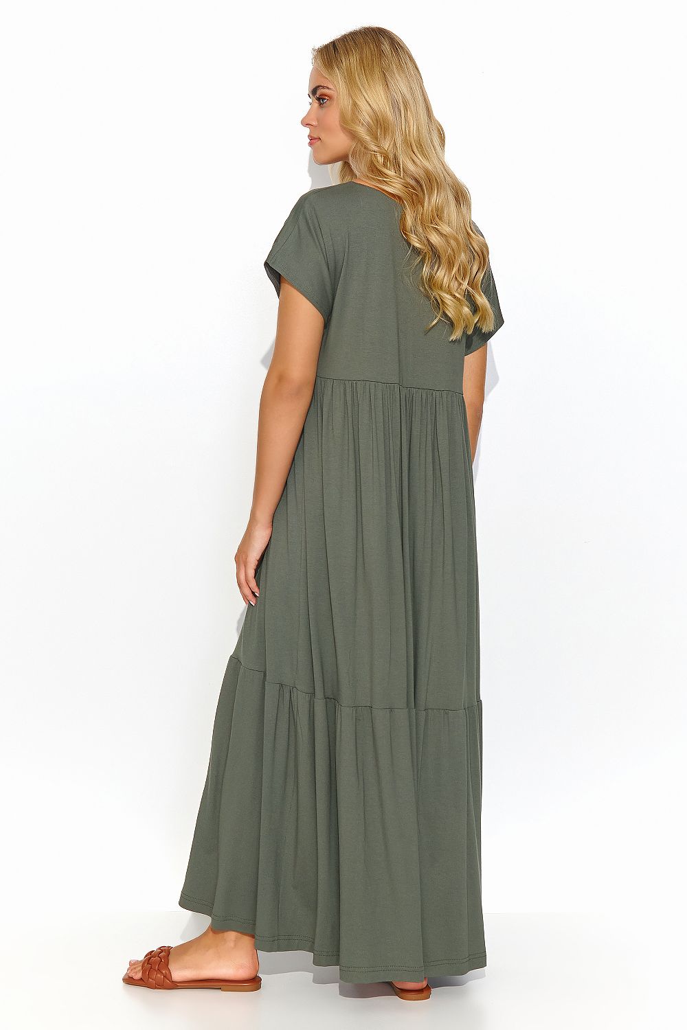 Elegant back view of the Makadamia Airy Viscose Maxi Dress in a rich green hue, featuring a flowing design that enhances comfort and sophistication.